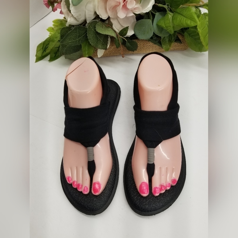 Sanuk Black Women's Sandals